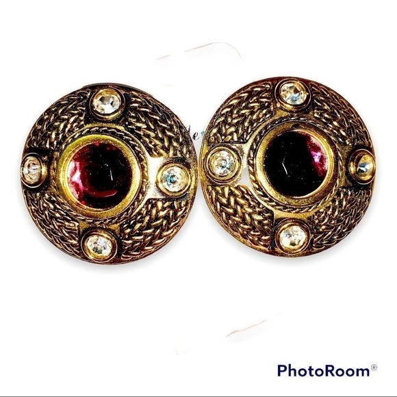 Vintage Celtic Style Clip On Earrings - Picture 1 of 1